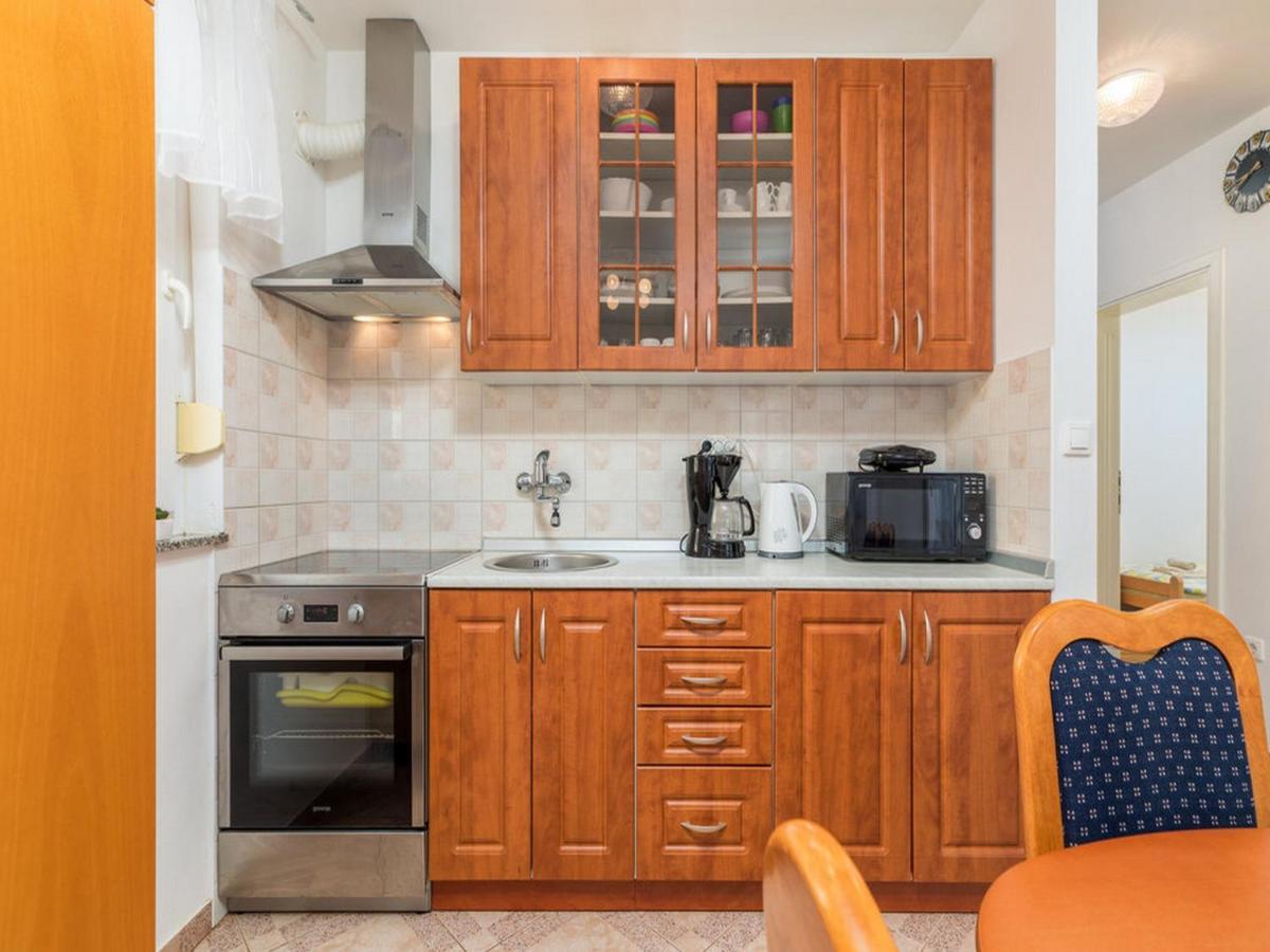 Apartment Dana Fažana Eksteriør billede