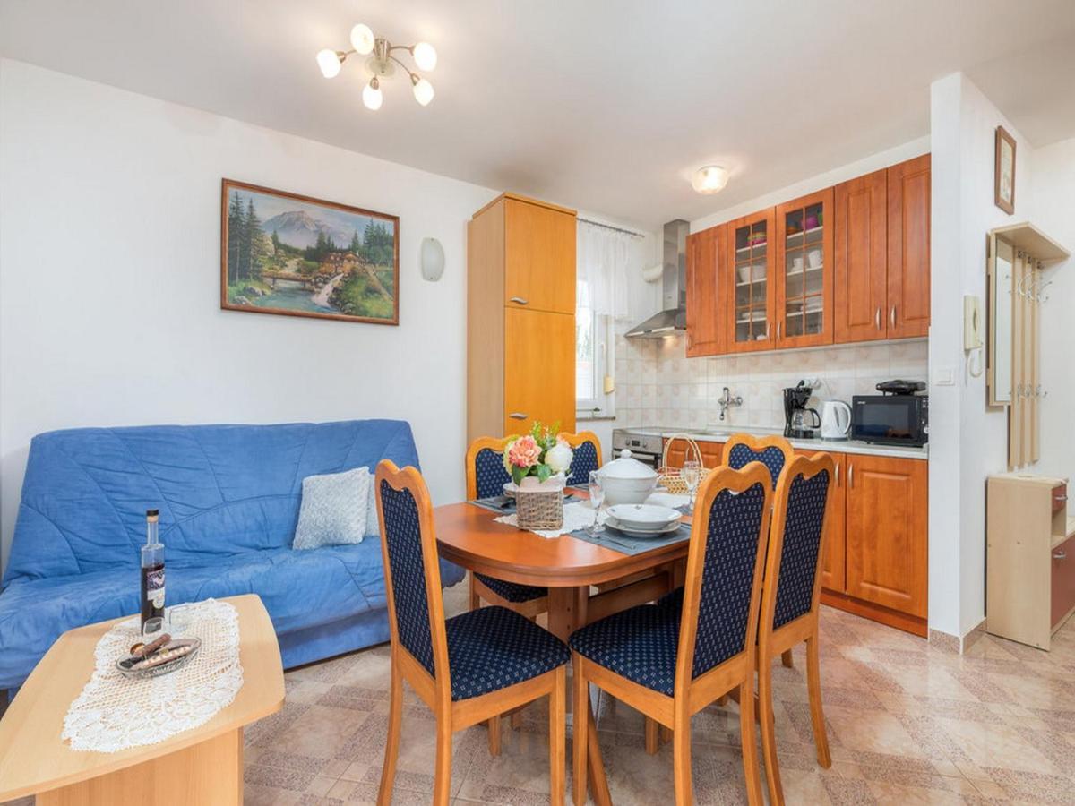 Apartment Dana Fažana Eksteriør billede