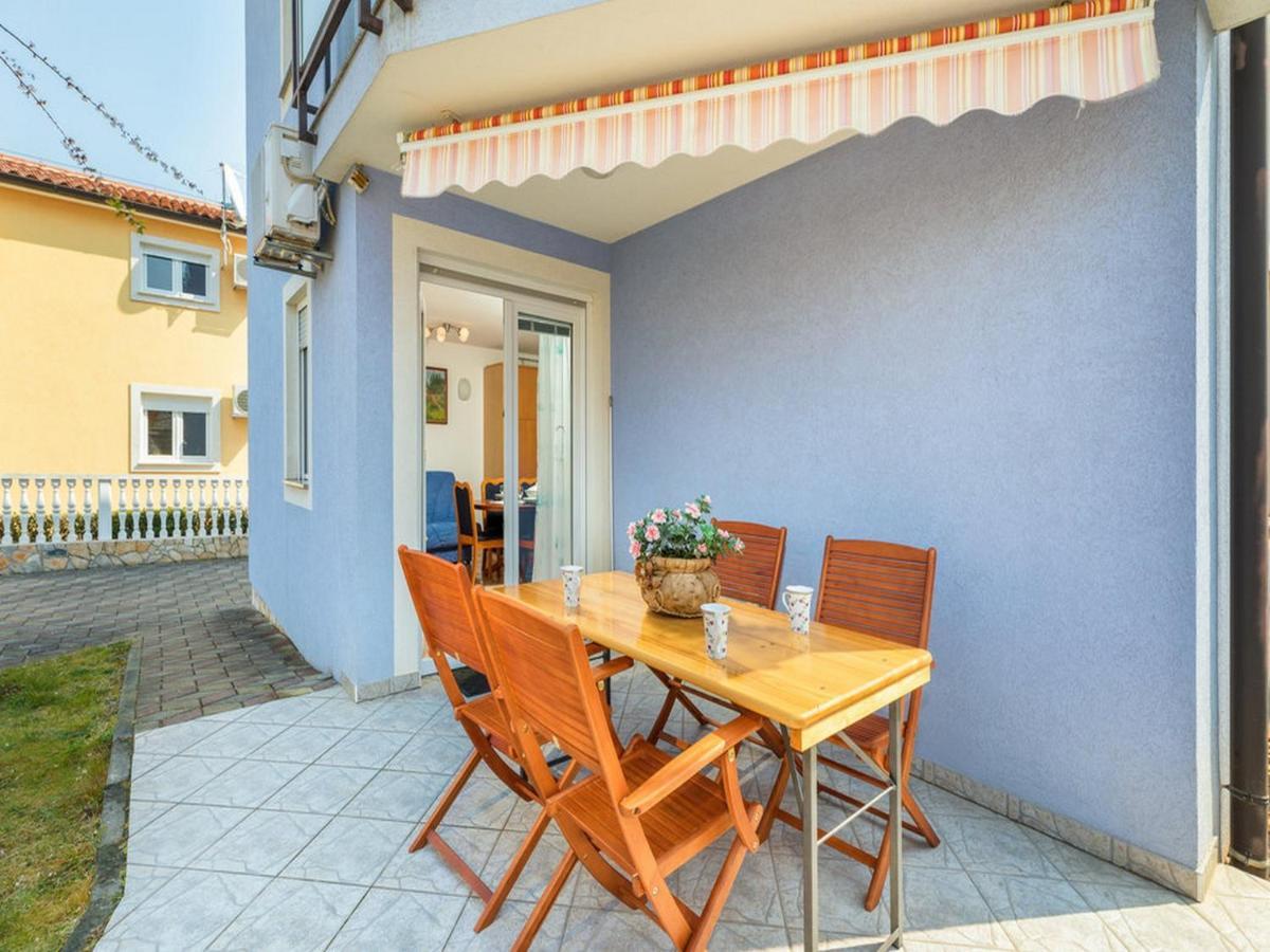 Apartment Dana Fažana Eksteriør billede