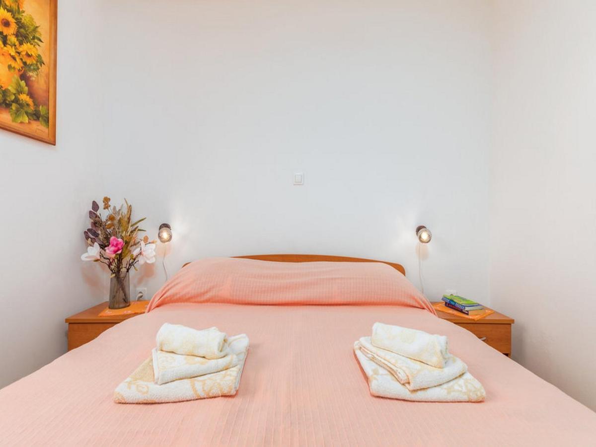 Apartment Dana Fažana Eksteriør billede