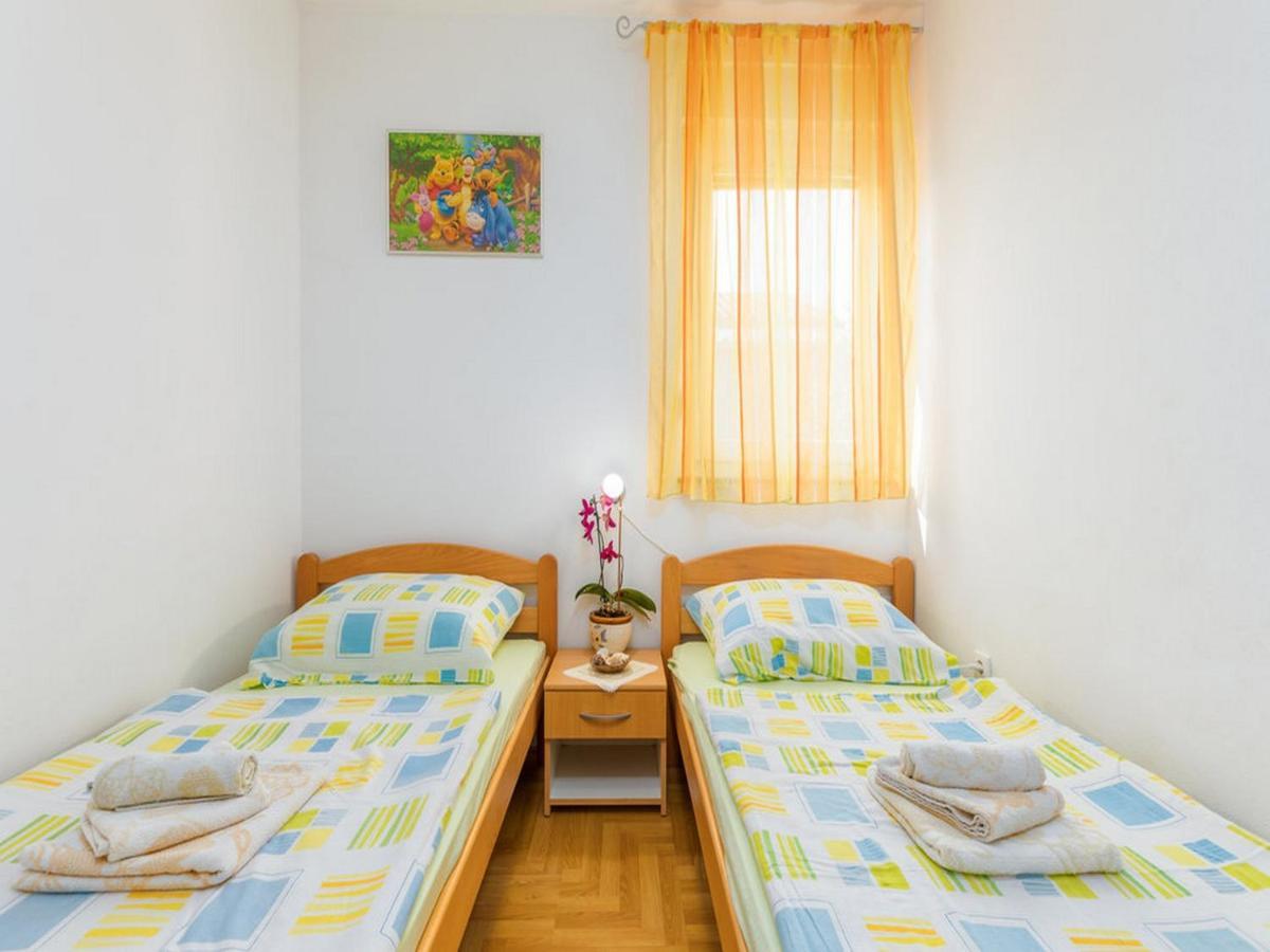 Apartment Dana Fažana Eksteriør billede